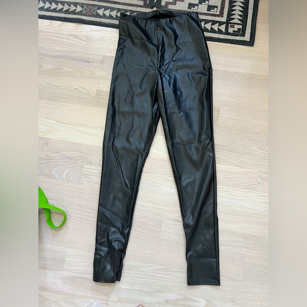 Pretty Little Thing **Brand New** Pleather Pants (Size 10)